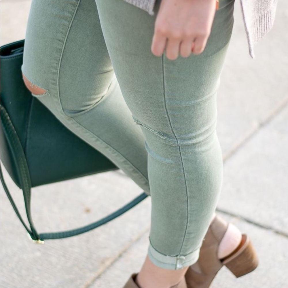 Mossimo army green jeggings never worn